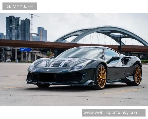 拉莫斯庆祝新年晒出价值超50万欧法拉利新车引发热议